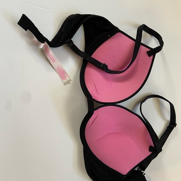 Victoria Secret push up bra - Picture 2 of 2